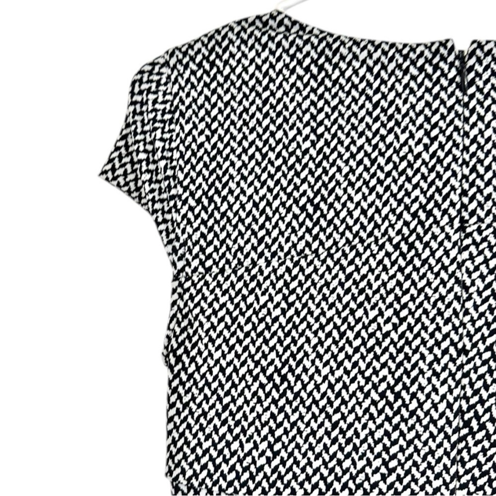 WHBM- Black/White Print Layered Front Fitted Dress w/ Cap Sleeve - Size 2 - Picture 5 of 5